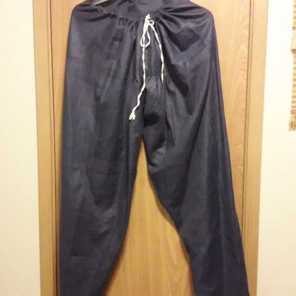 Benjabie/Idain_Pakstan Cultural Cloth 3 Pc. Size M - Picture 5 of 5